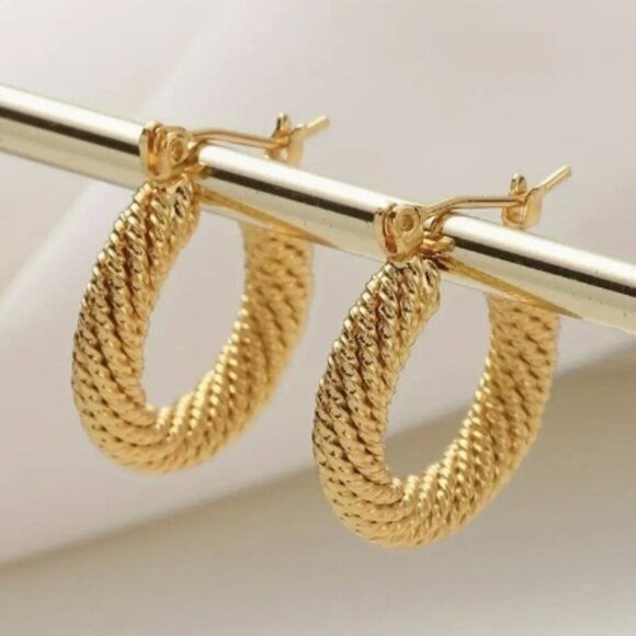 14k Gold Plated Textured Hoop Earrings - Picture 2 of 8